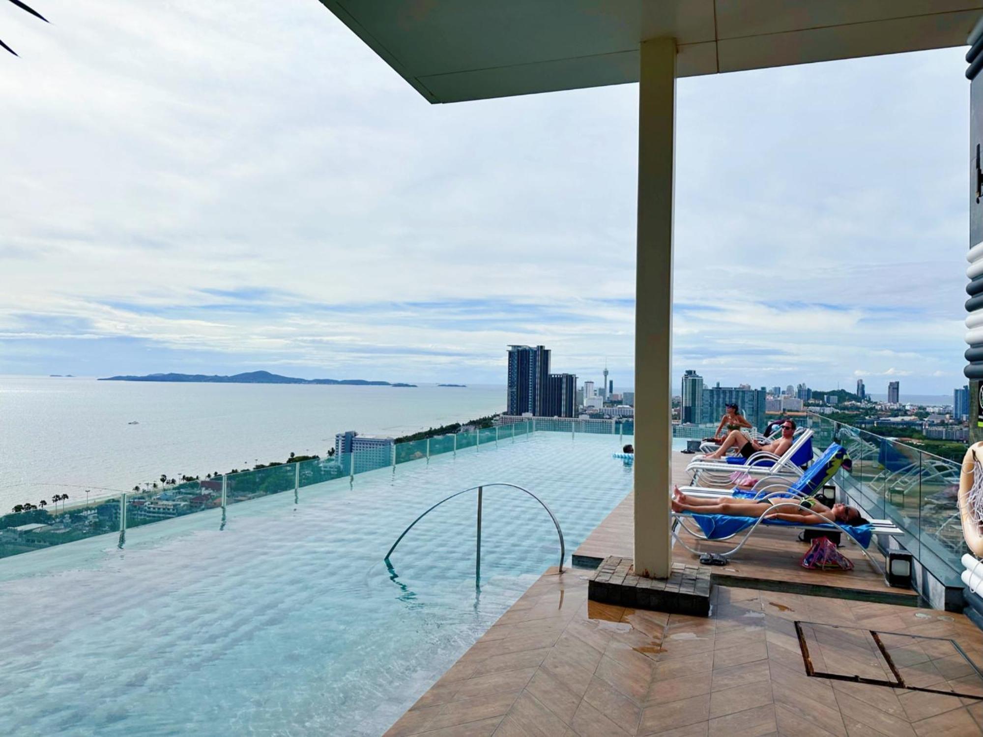 芭提雅高层海景奢华公寓the Riviera Jomtien生香家直达海滩2704 Kültér fotó
